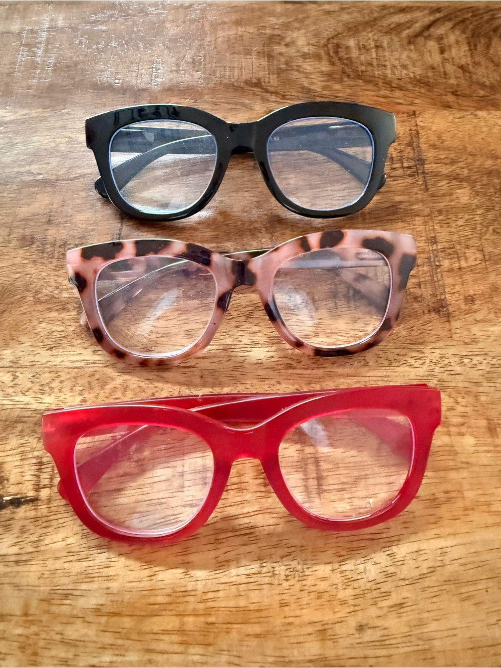 Set of 3 Fashionable Cat-Eye reading Glasses - 1.50 Black, Tortoiseshell & Red